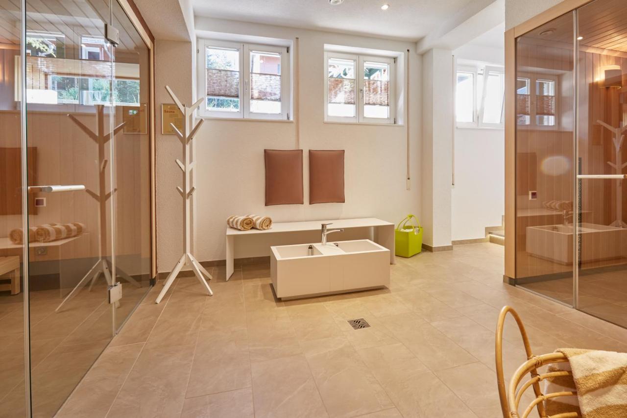 Ferien Residenz Bergfried Hotel Hinterzarten Ngoại thất bức ảnh